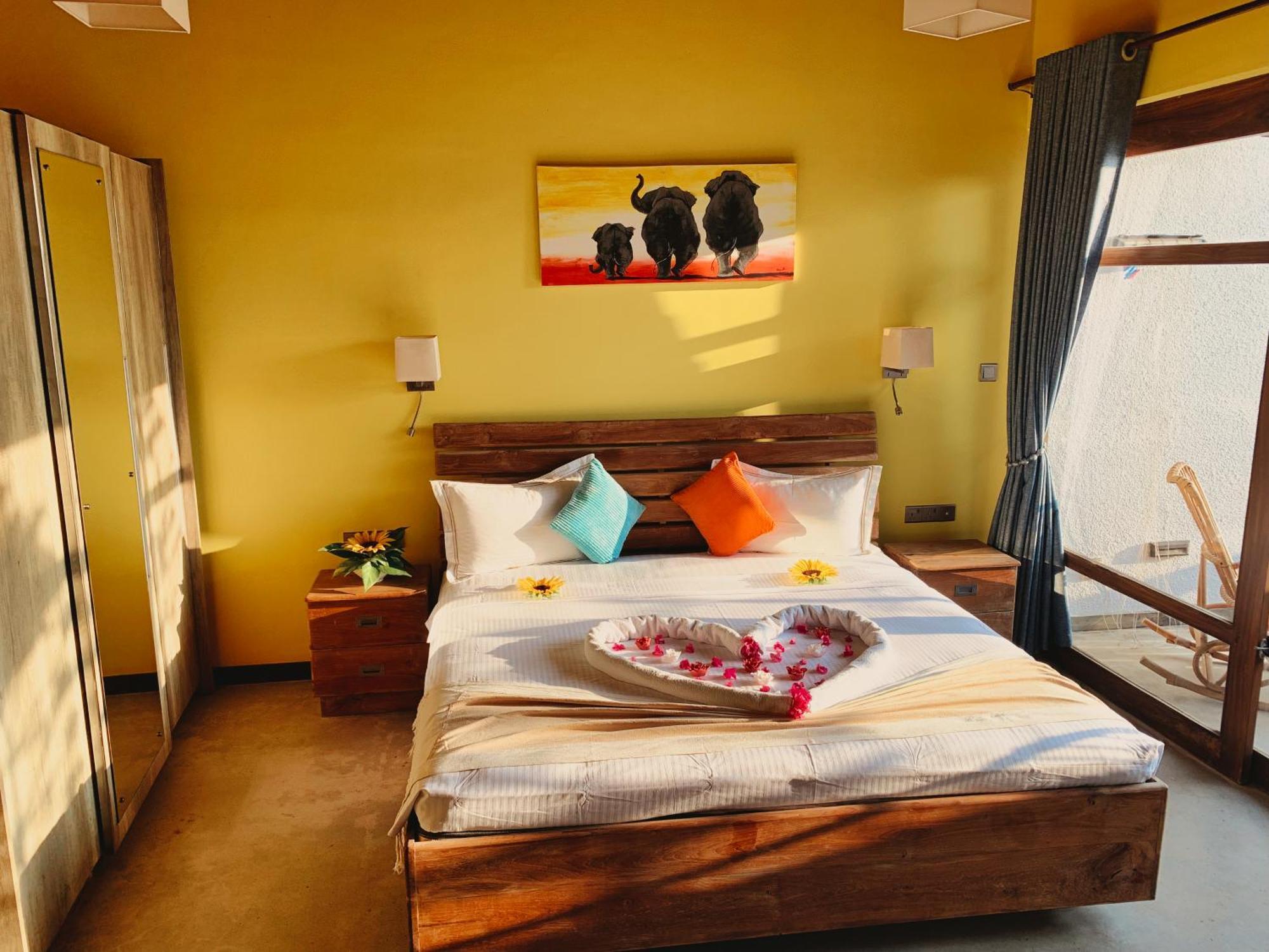 The Lucky Elephant Hikkaduwa Room photo
